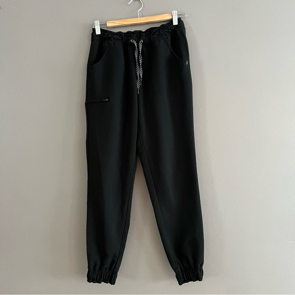 Jaanuu Women's XS Black Scrub Essential 5 Pocket Joggers